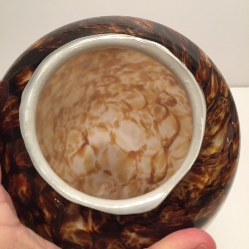 HQT ART GLASS VASE, SPECKLED BROWN AND BEIGE, 8'' Tall - Picture 4 of 5